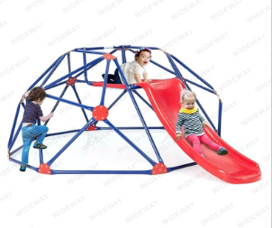 7 Vorteile von Plastikrutschen in Kindergärten